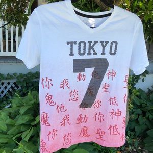 Graphic tee Tokyo print size small